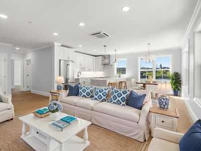 16 Franklin St #2202