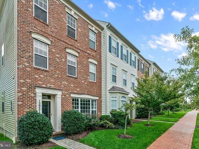 12937 Clarks Crossing Dr