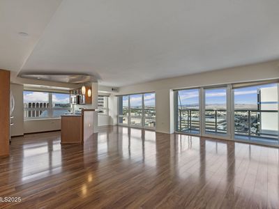 255 N Sierra St UNIT 2011