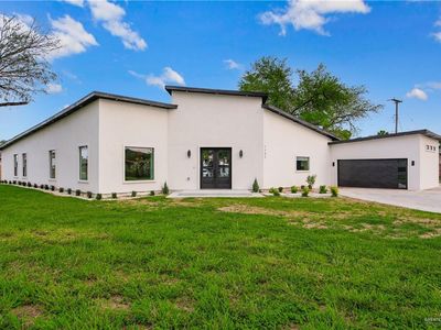 1121 La Vista Ave