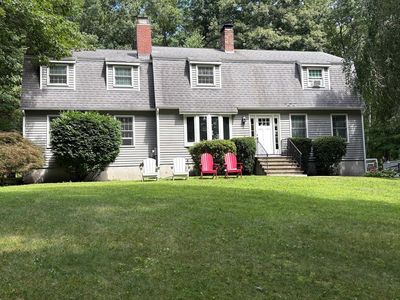 Property at 19 E Applewood Dr, Charlton, MA