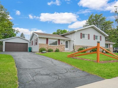 997 Third STREET #999