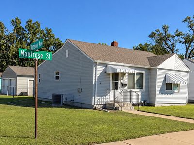 501 Montrose St