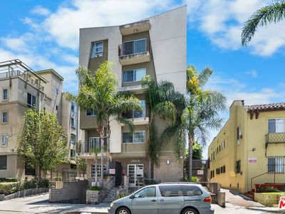 2864 Sunset Pl APT 201