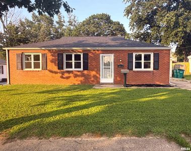 405 Grant Rd