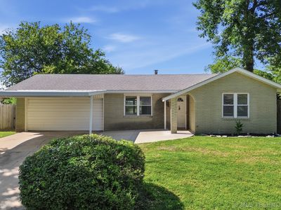 16425 E 1st St S #1