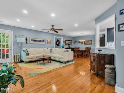 364 Mayfair Place