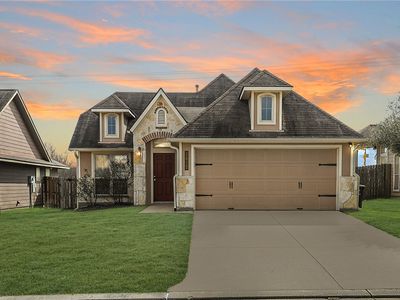 2812 Silver Oak Dr