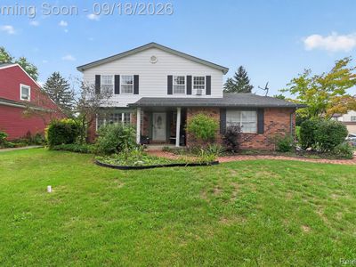 24587 Kings Pointe Dr