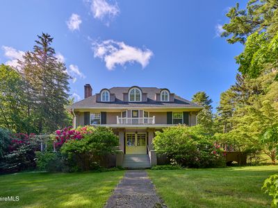 95 Lewis Ave