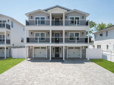 21 Island Parkway N