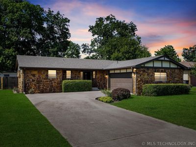 3812 Fairview Rd