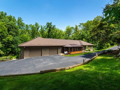 47060 Queens Cove Cir