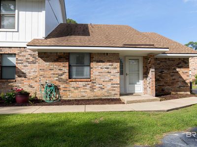 328 Clubhouse Dr #2-D