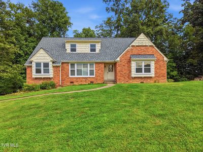 216 Chickasaw St