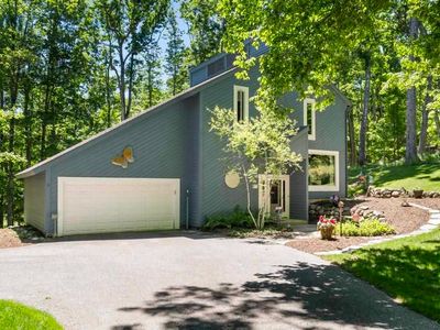 1595 Broken Bow