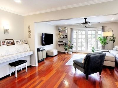 2215 Oak St APT 202