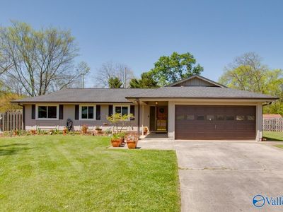 1917 Burlingame Dr SE