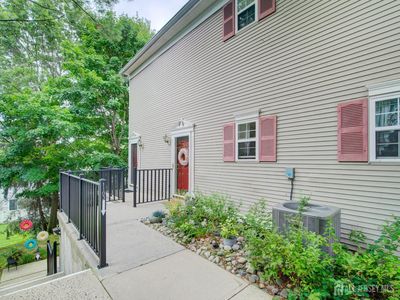 1104 Cypress Ln
