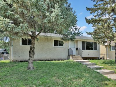 Property at 1017 Livingston Ave, West Saint Paul, MN