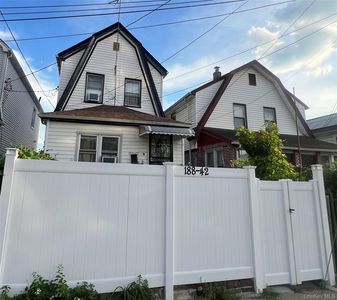 188-42 Woodhull Avenue