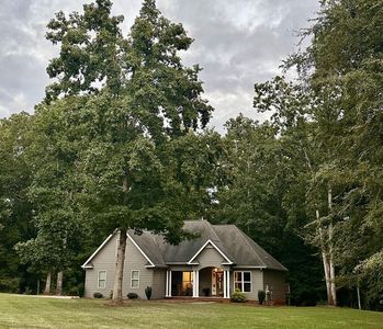250 Manor Ct