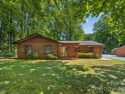 1908 W Sugar Creek Rd