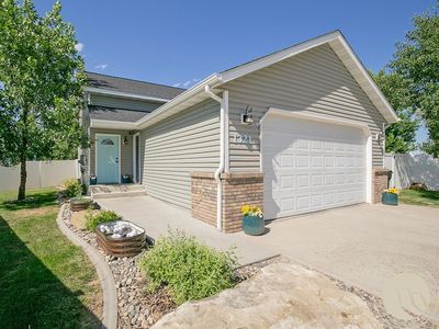 1321 Mirror Lake Ln