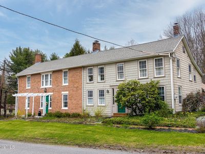 3 Lake Buel Rd