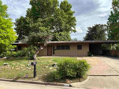 644 NW Mockingbird Rd