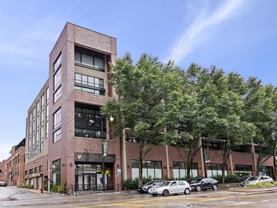 3946 N Ravenswood Ave APT 510