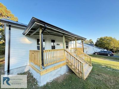12 Noel Ave