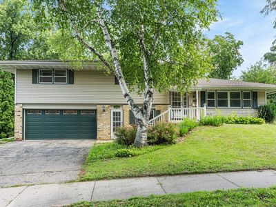 1011 Bay Ridge Rd