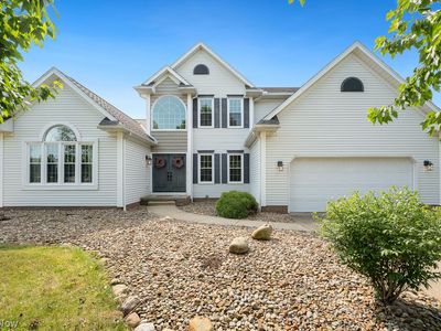 3790 Falcon Chase St NW