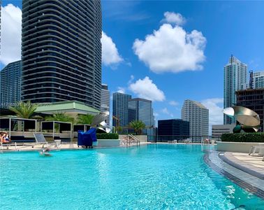 999 SW 1st Ave APT 3206