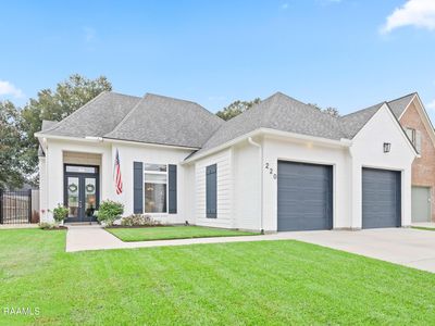220 Treescape Dr
