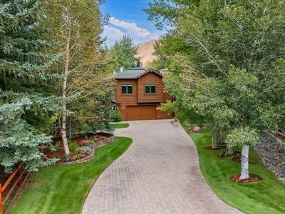 106 Hidden Hollow Rd