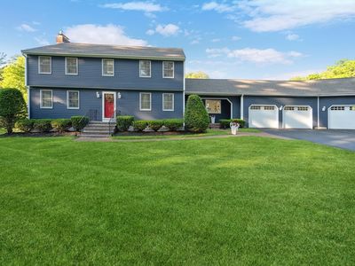 11 Lawndale Rd