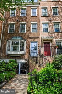 1953 Calvert St NW APT D
