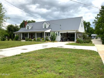 1225 Erwin Hwy