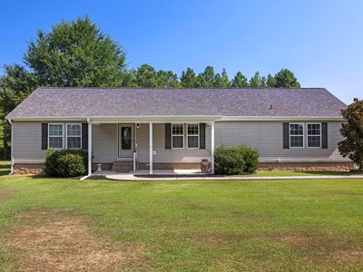 24 Dana Ln