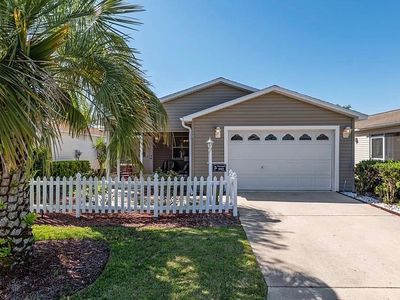 992 Pinewood Pl