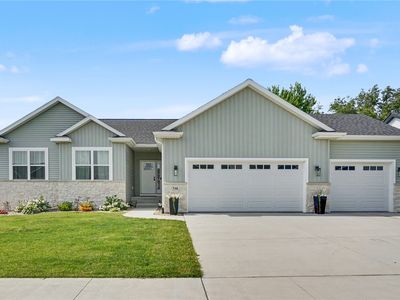 546 Spring Meadow Dr NE