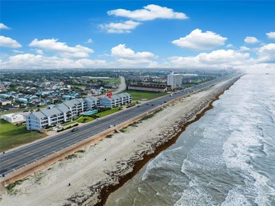 7600 Seawall Blvd #206