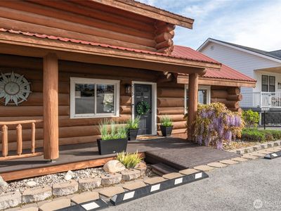 215 W Marine View Place