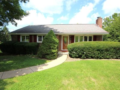 7111 Gayle Dr