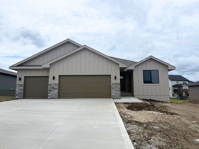 3328 NW Brookside Dr