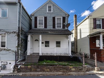 39 Lloyds Ln