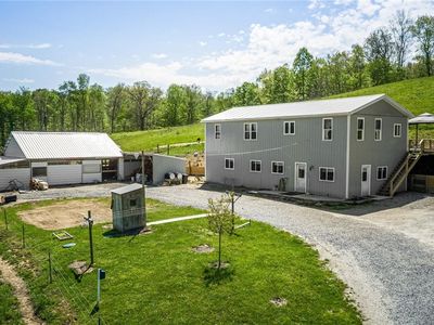 8346 Glenwood Rd