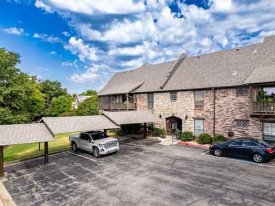 3 E Woodward Blvd S #204